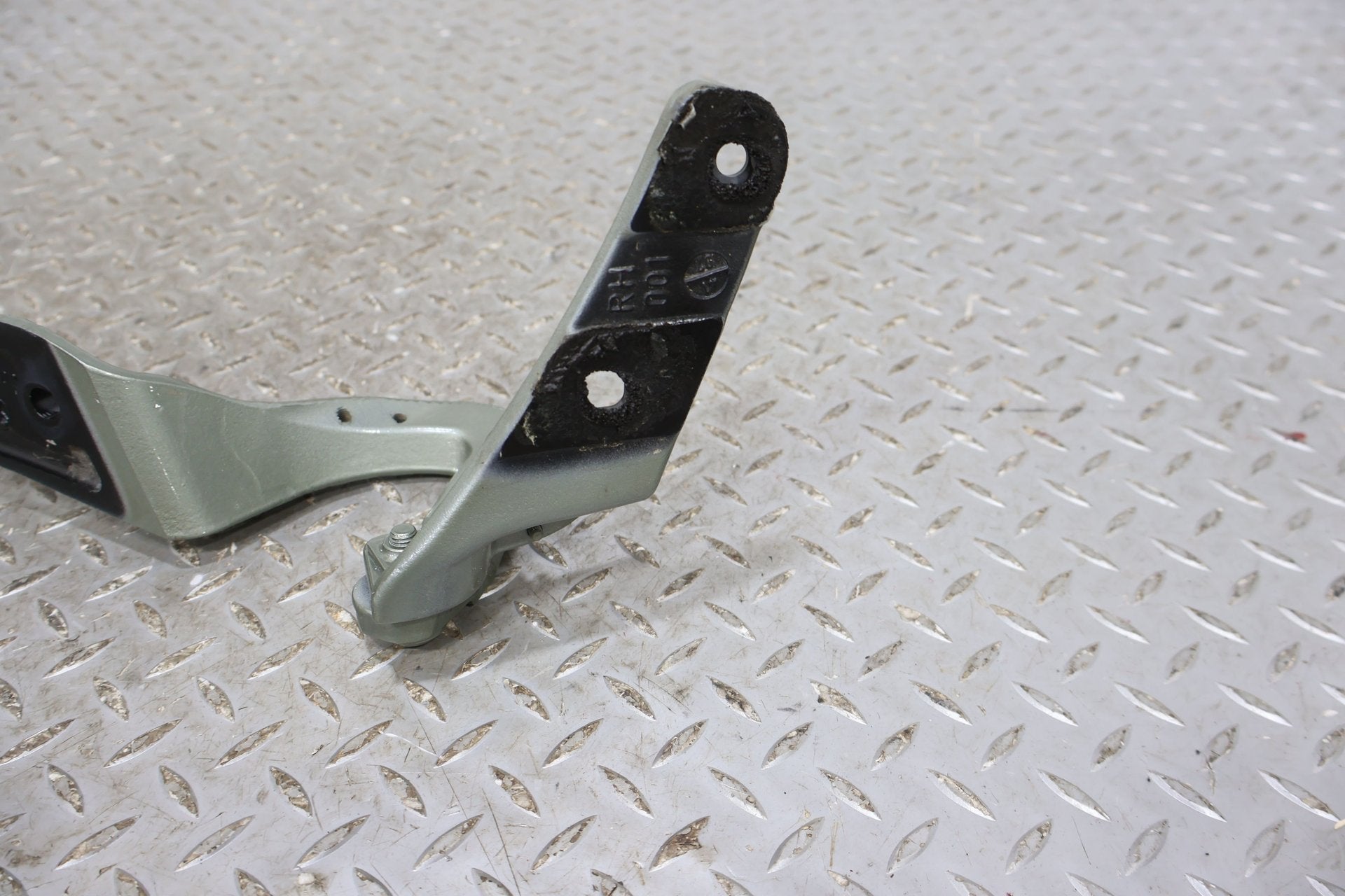 09 Aston Martin V8 Vantage Pair Convertible Deck Lid Hinges (California Sage)