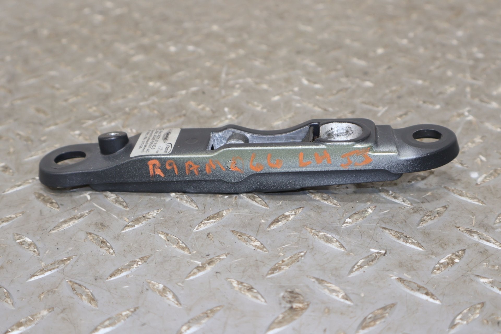 09 Aston Martin V8 Vantage Pair LH&RH Convertible Top Latches (Windshield Mount)
