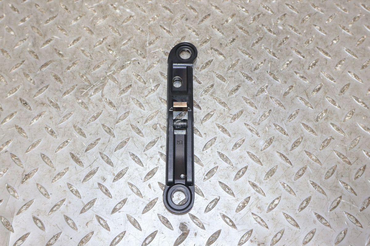 09 Aston Martin V8 Vantage Pair LH&RH Convertible Top Latches (Windshield Mount)
