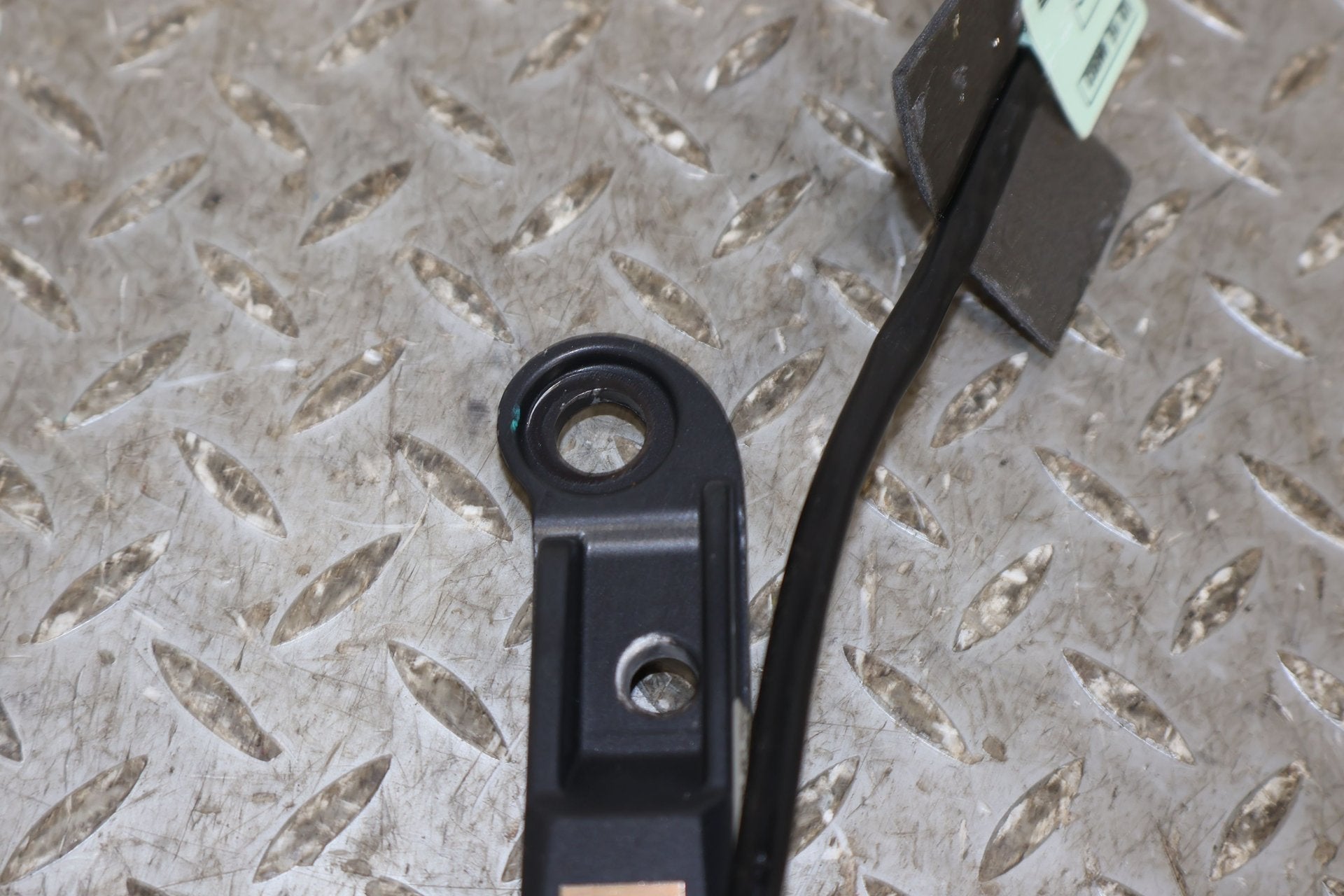09 Aston Martin V8 Vantage Pair LH&RH Convertible Top Latches (Windshield Mount)