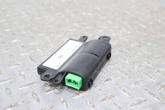 09 Aston Martin V8 Vantage Remote Control Key System Receiver (30710072) OEM