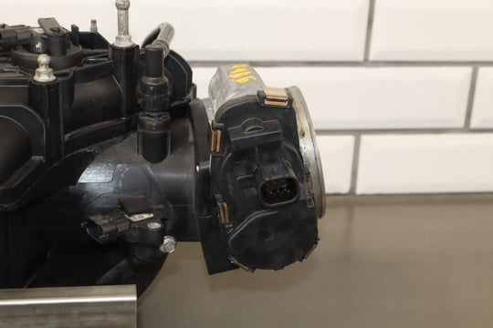 09 Chevrolet Tahoe Hybrid 6.0L LFA Intake Manifold with Injectors/Throttle Body