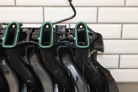 09 Chevrolet Tahoe Hybrid 6.0L LFA Intake Manifold with Injectors/Throttle Body