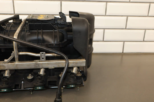 09 Chevrolet Tahoe Hybrid 6.0L LFA Intake Manifold with Injectors/Throttle Body