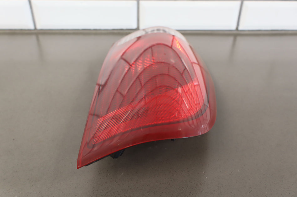 2002 Ford F-350 Super Duty- TAIL LIGHT ASSEMBLY