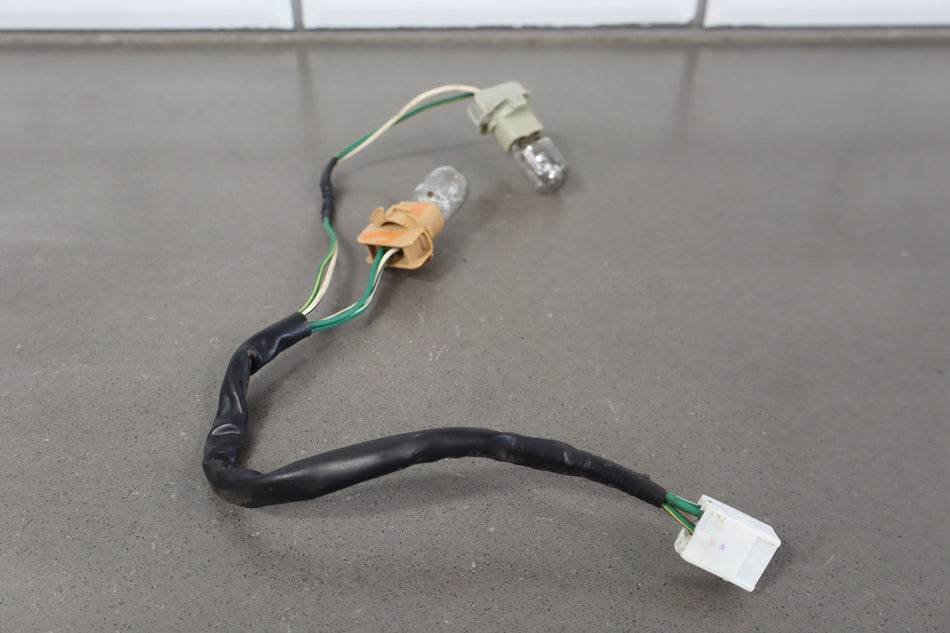 2001 Lexus LX470 Left Driver OUTER Tail Light Lamp Wiring Harness