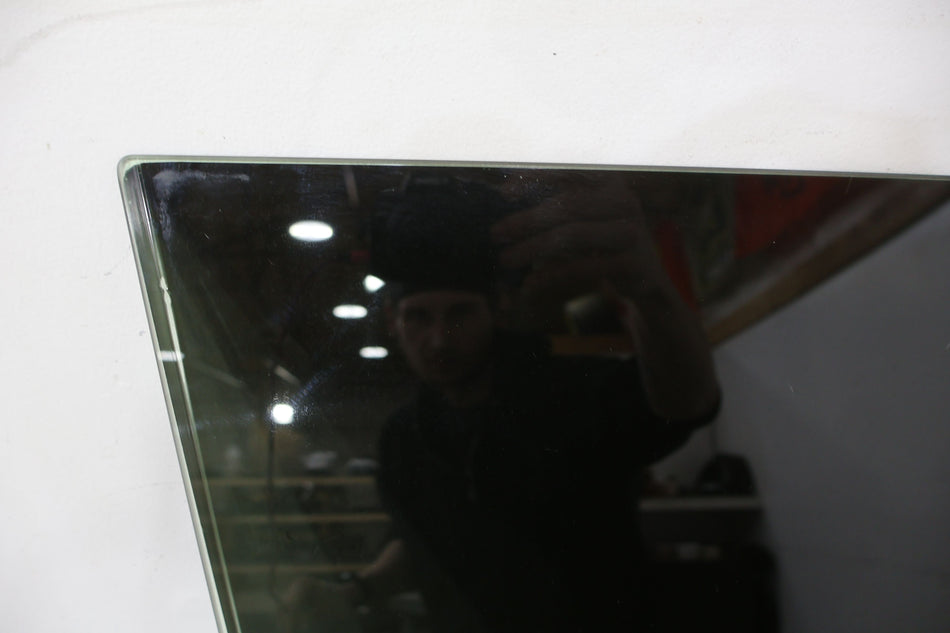 2018 Toyota 4Runner- Right Front Door Window