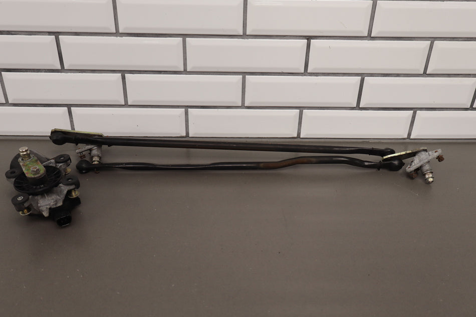 1999 Lexus LX470- Wiper Linkage