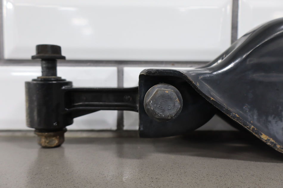 1988-1998 Chevy GMC K1500 Truck SUV Torsion Bar Crossmember