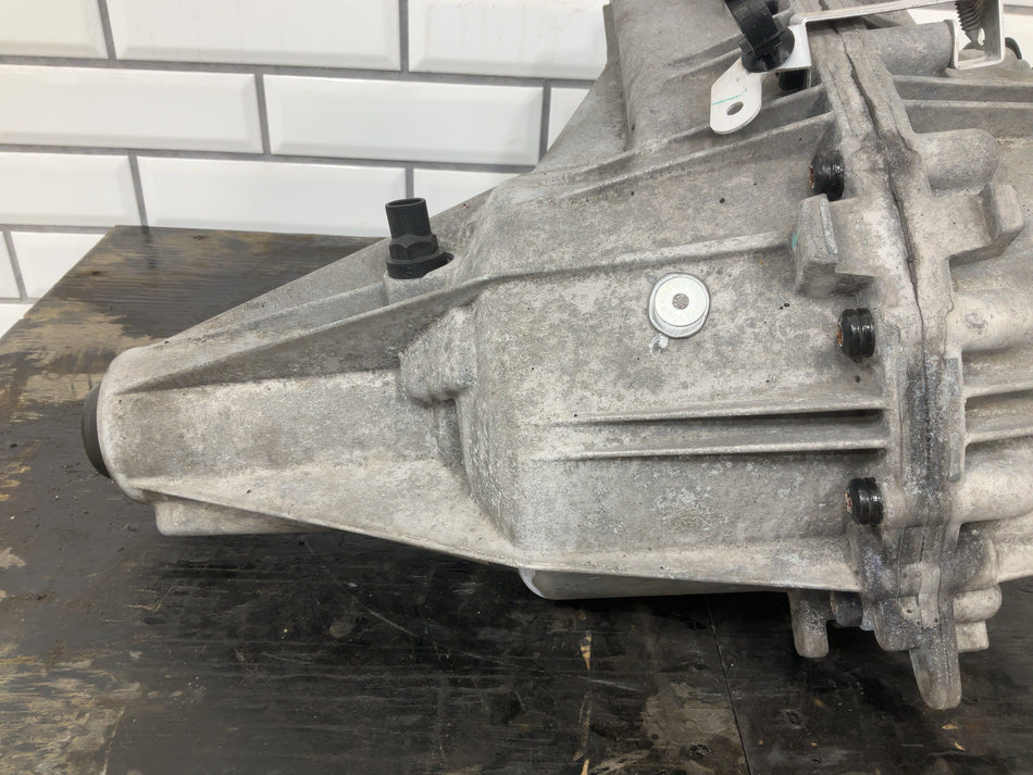 2003-2006 Cadillac Escalade Yukon Denali NR3 BW4481 Transfer Case 154641 Miles