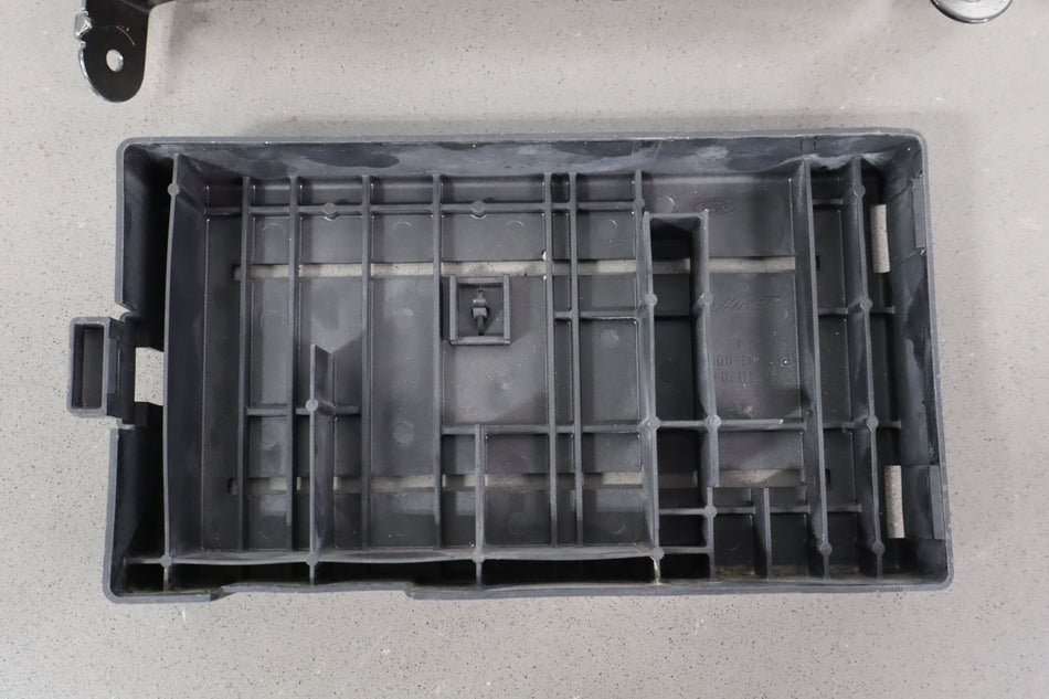 2004 Ford F-250 Super Duty- Cabin Fuse Box
