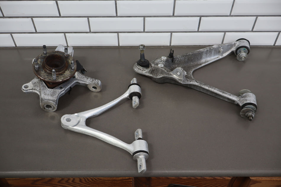 2005 Chevrolet Corvette C6- Right Front Suspension Knee