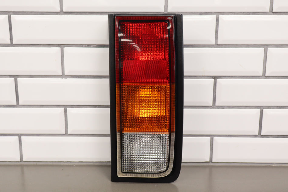 2003-2004 Hummer H2 Right Tail Light 15193459