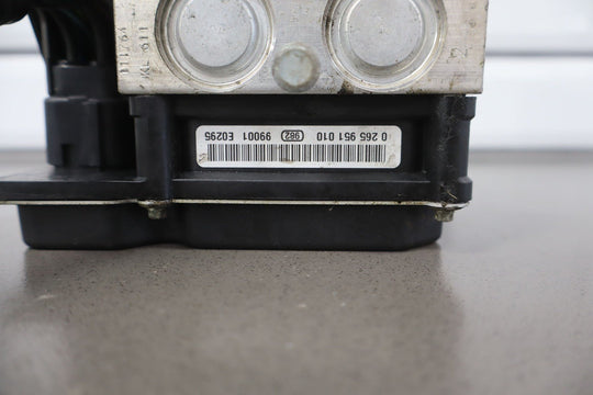 10 - 11 Chevy Camaro SS Anti Lock Brake ABS Pump & Module W/Pigtail