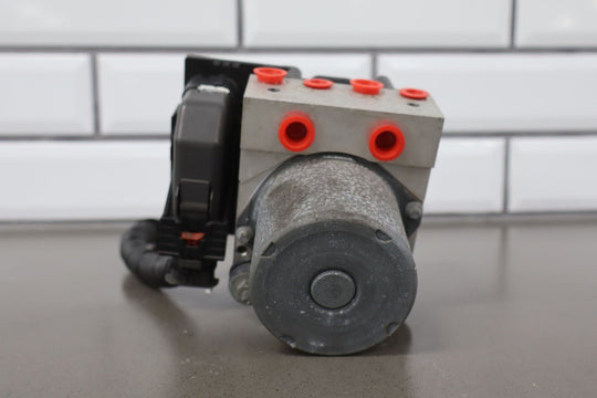 10 - 11 Chevy Camaro SS Anti Lock Brake ABS Pump & Module W/Pigtail