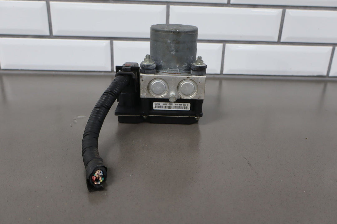 10 - 11 Chevy Camaro SS Anti Lock Brake ABS Pump & Module W/Pigtail