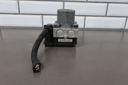 10 - 11 Chevy Camaro SS Anti Lock Brake ABS Pump & Module W/Pigtail