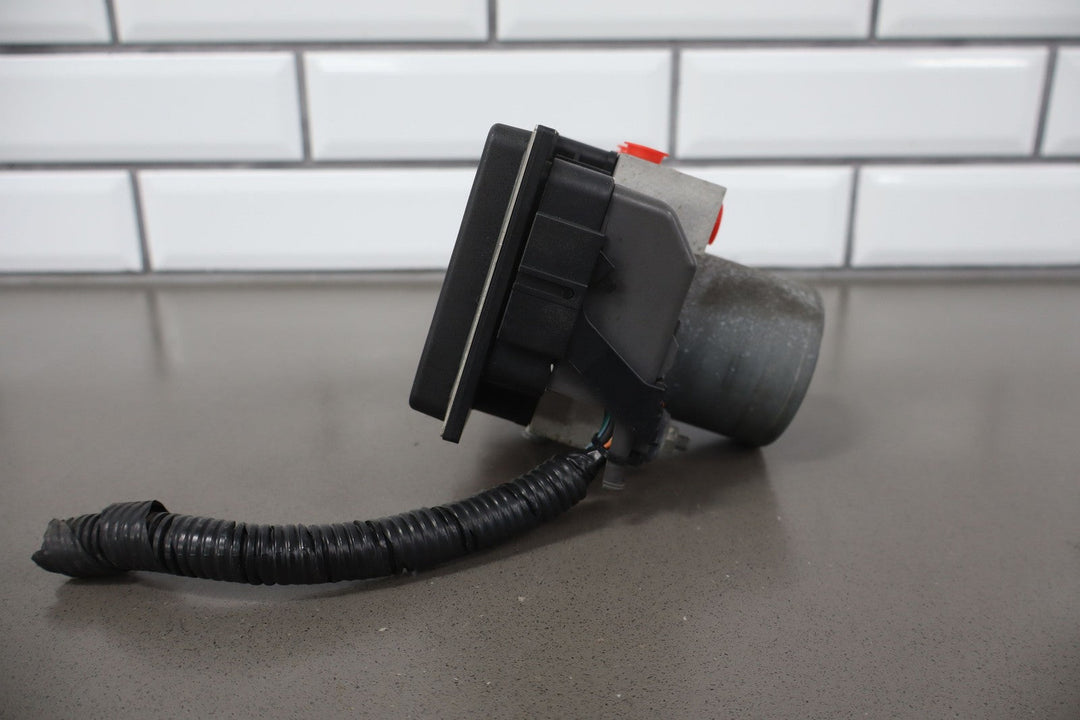 10 - 11 Chevy Camaro SS Anti Lock Brake ABS Pump & Module W/Pigtail