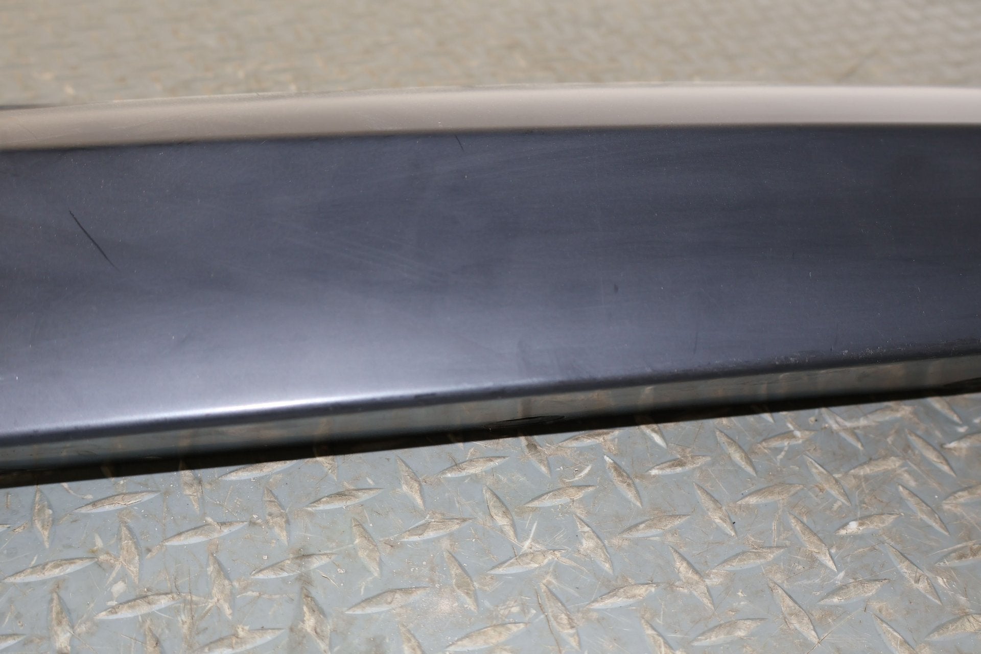 10-11 Range Rover Sport Left LH OEM Upper Tail Light Moulding (Matte Black)