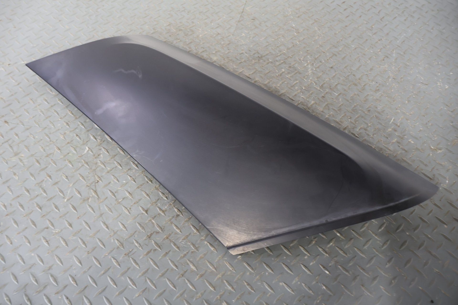10-11 Range Rover Sport Left LH OEM Upper Tail Light Moulding (Matte Black)