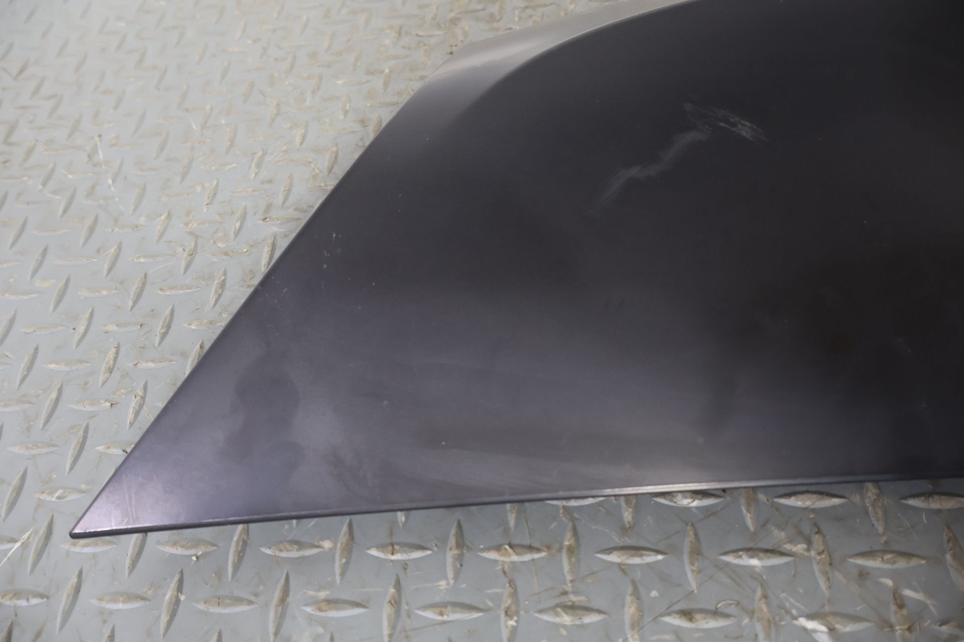 10-11 Range Rover Sport Left LH OEM Upper Tail Light Moulding (Matte Black)
