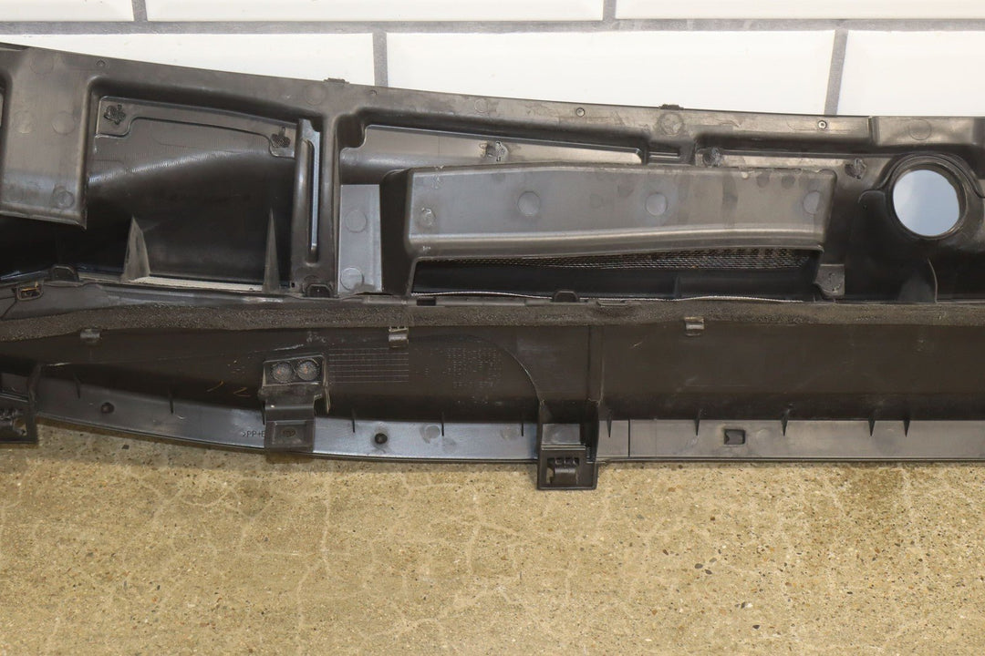 10 - 13 Lexus GX460 Front Center Cowl Vent Panel W/Seal (Textured Black)