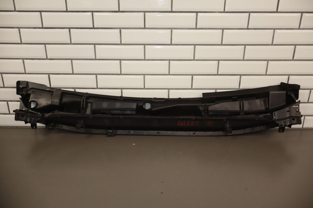 10 - 13 Lexus GX460 Front Center Cowl Vent Panel W/Seal (Textured Black)