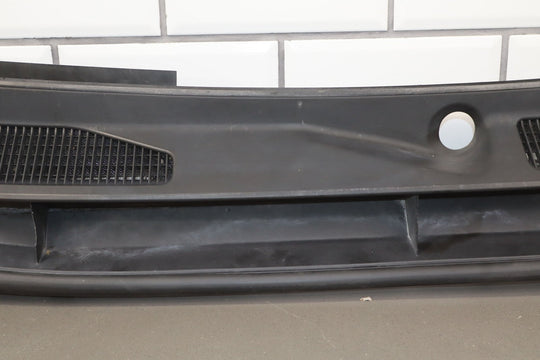 10 - 13 Lexus GX460 Front Center Cowl Vent Panel W/Seal (Textured Black)