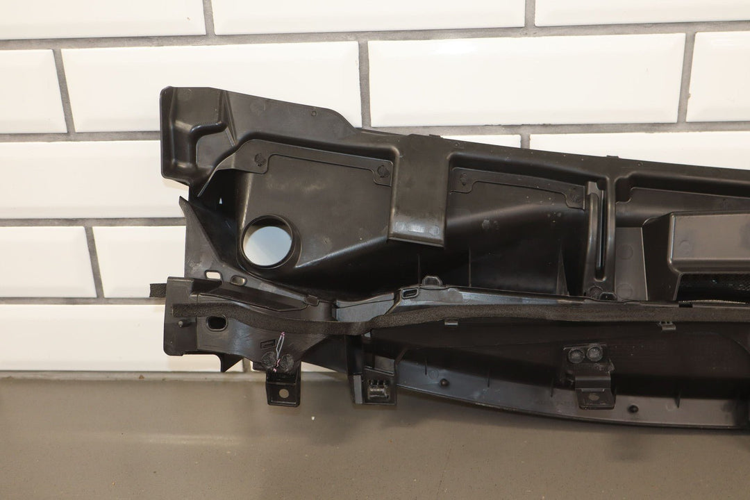 10 - 13 Lexus GX460 Front Center Cowl Vent Panel W/Seal (Textured Black)