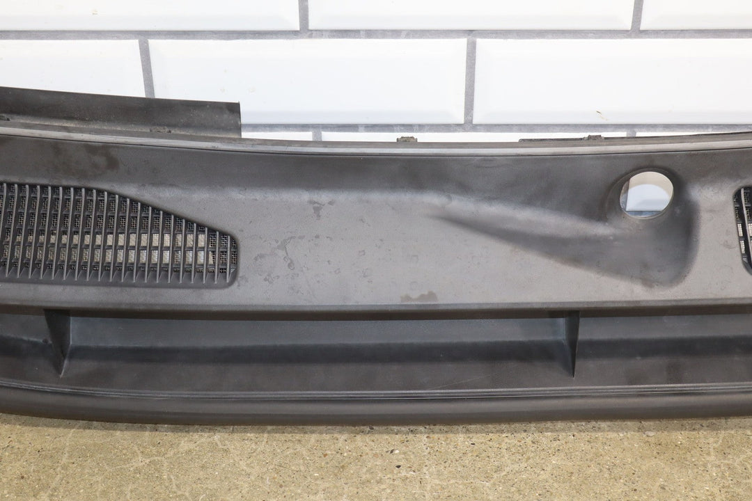 10 - 13 Lexus GX460 Front Center Cowl Vent Panel W/Seal (Textured Black)