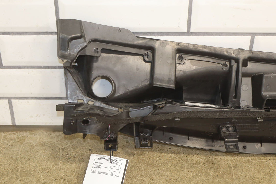 10 - 13 Lexus GX460 Front Center Cowl Vent Panel W/Seal (Textured Black)