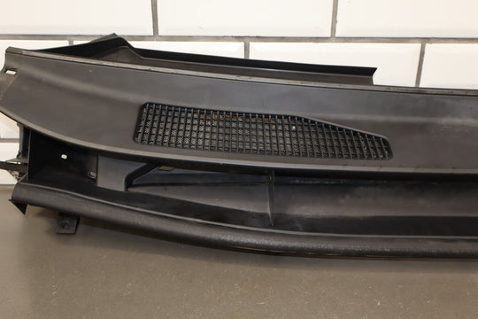 10 - 13 Lexus GX460 Front Center Cowl Vent Panel W/Seal (Textured Black)