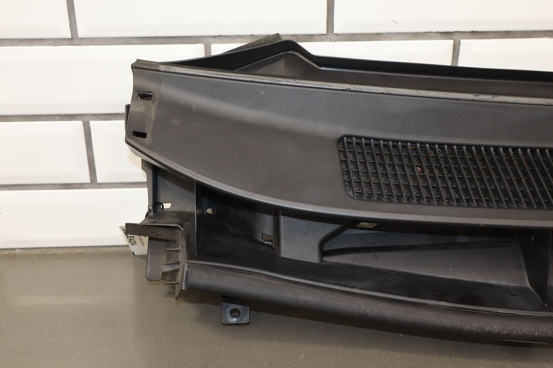 10 - 13 Lexus GX460 Front Center Cowl Vent Panel W/Seal (Textured Black)