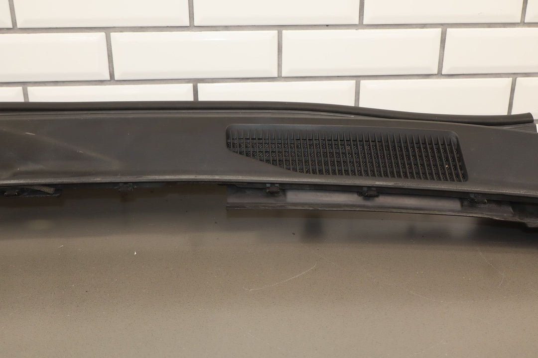 10 - 13 Lexus GX460 Front Center Cowl Vent Panel W/Seal (Textured Black)