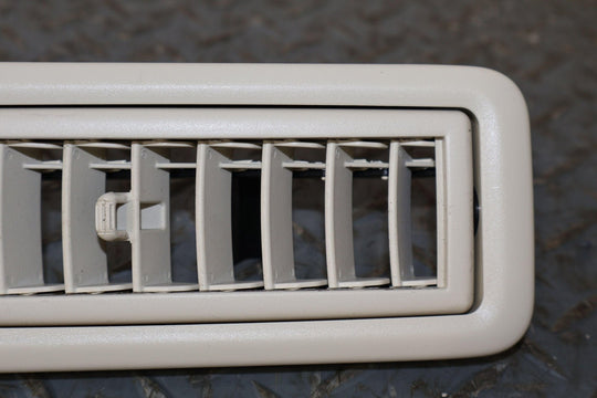 10 - 13 Lexus GX460 Interior Right Headliner AC Vent (Neutral Color) Solid Mount