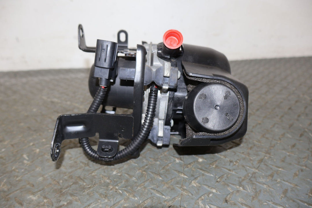 10 - 13 Lexus GX460 OEM Air Injection Pump (102K Miles)