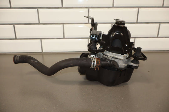 10 - 13 Lexus GX460 OEM Secondary Air Injection Pump W/Bracket 176100C040