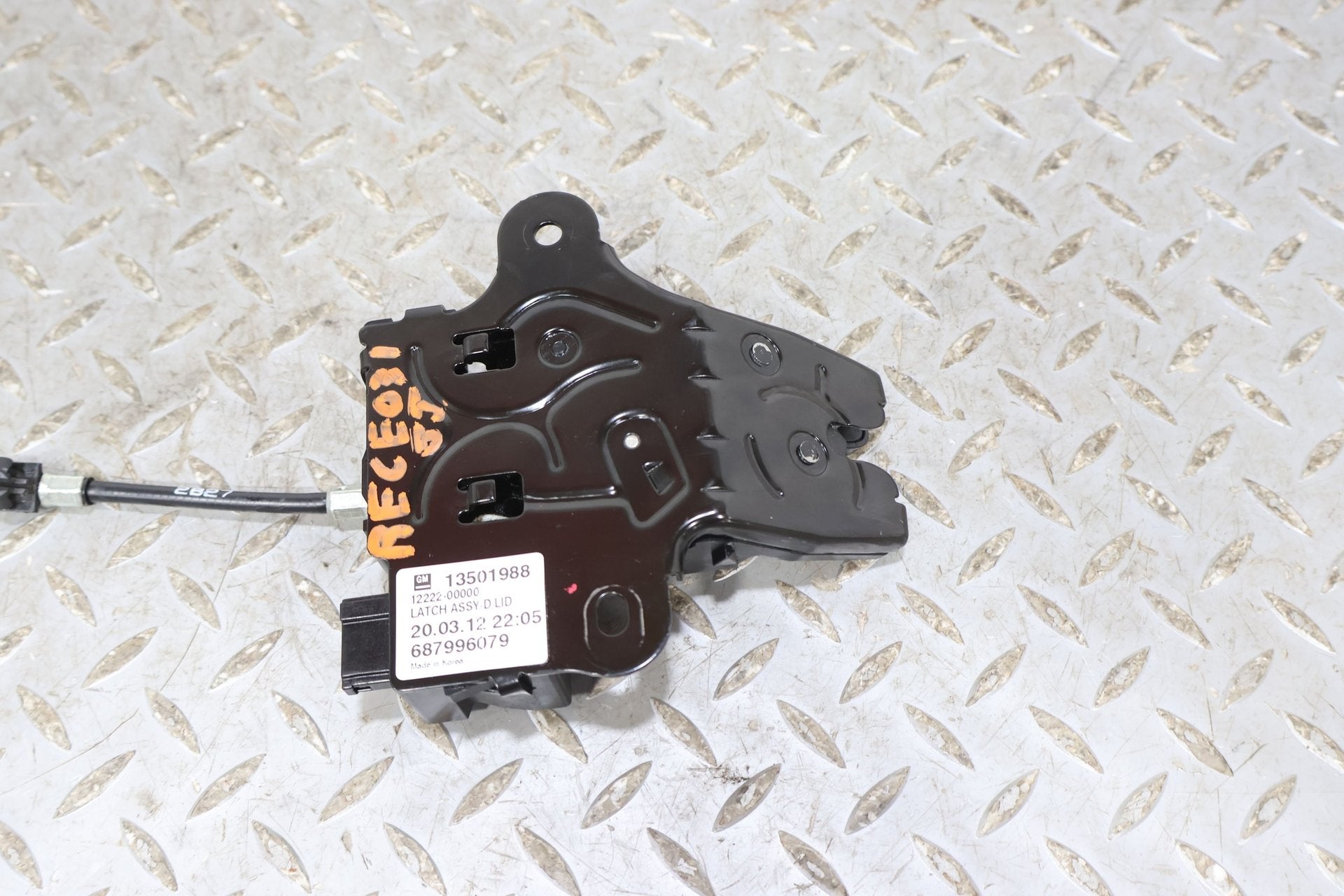 10-15 Chevy Camaro Coupe OEM Trunk Latch (Tested) See Notes