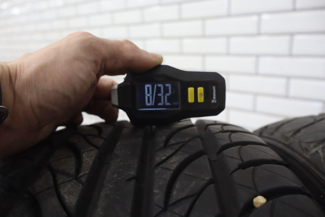 10 - 15 Chevy Camaro SS American Racing AR105 20x8.5 20x10 Wheel/Tire Set (4)