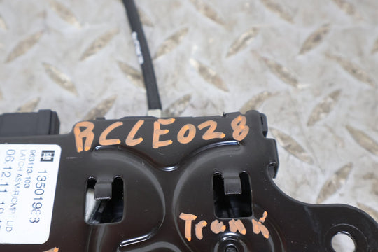 10 - 15 Chevy Camaro SS Coupe Trunk Deck Lid Latch W/Manual Release (Tested)