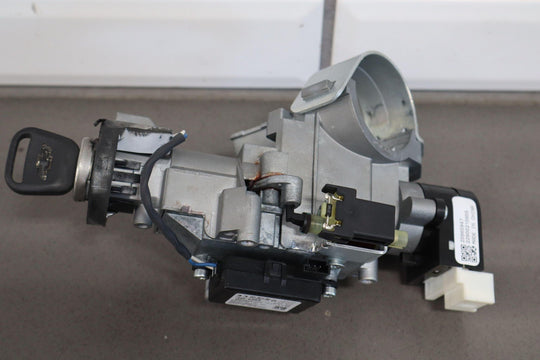 10 - 15 Chevy Camaro SS OEM Ignition Switch with Key