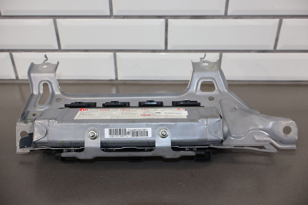 10 - 17 Misubishi Lancer Left Driver Dash Mounted Knee Airbag