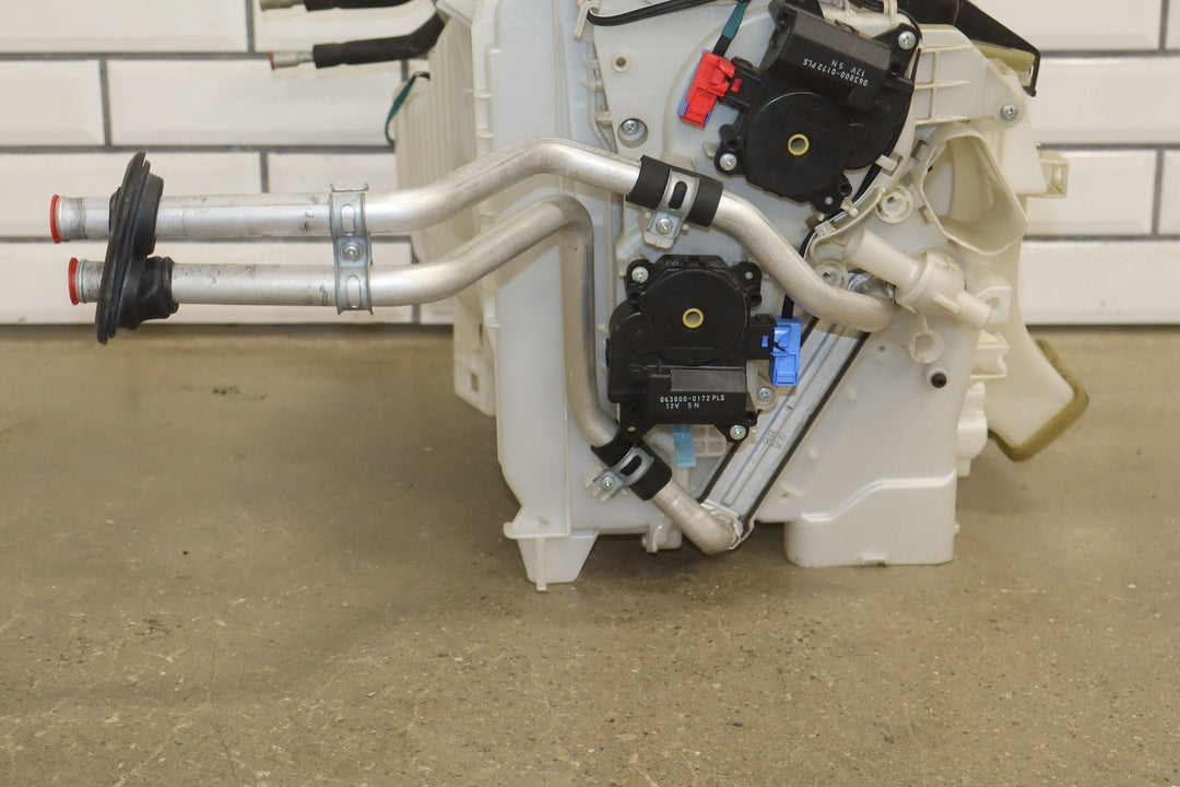 10 - 23 Lexus GX460 Front HVAC Blower Motor Heater Housing