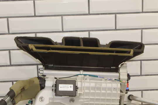 10 - 23 Lexus GX460 Front HVAC Blower Motor Heater Housing