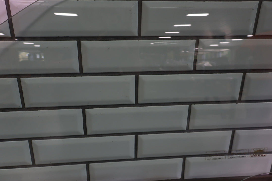 10 - 23 Lexus GX460 Left Driver Front Door Window *Glass Only*