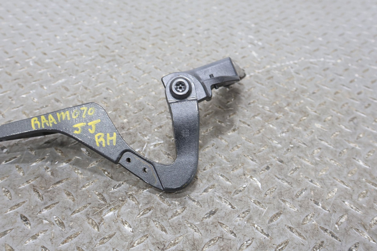 10 Aston Martin V8 Vantage Pair LH&RH Convertible Trunk Hinges Meteorite Silver
