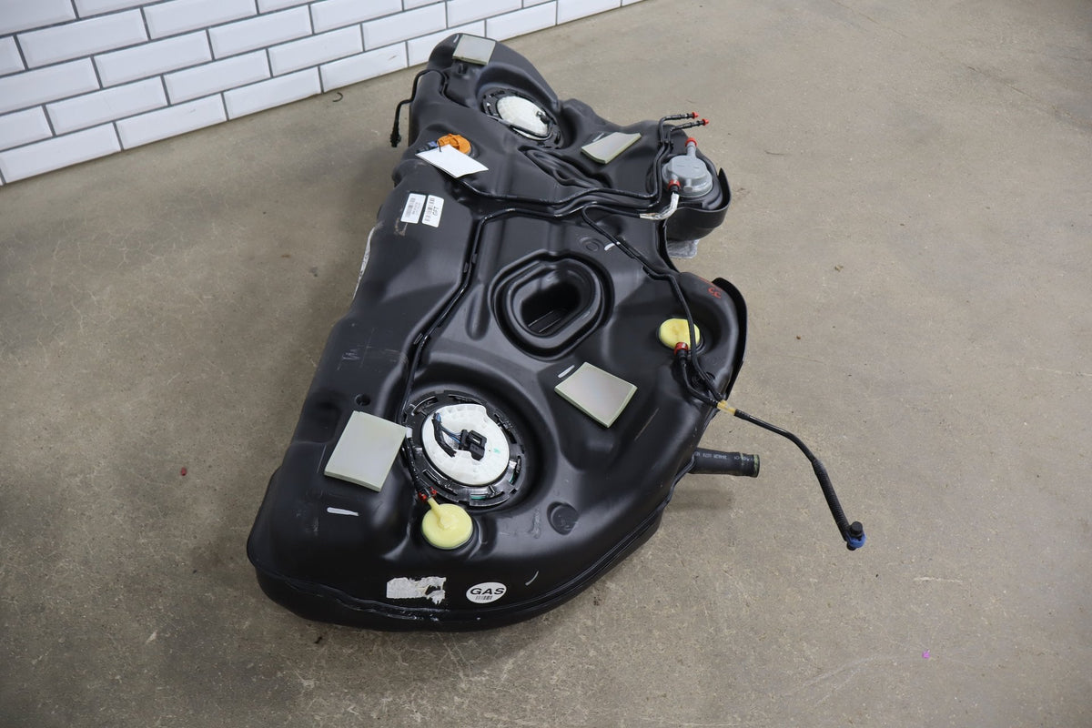 11-14 Dodge Challenger 5.7 Fuel Tank 19.5 Gal With Pump 68102695AG