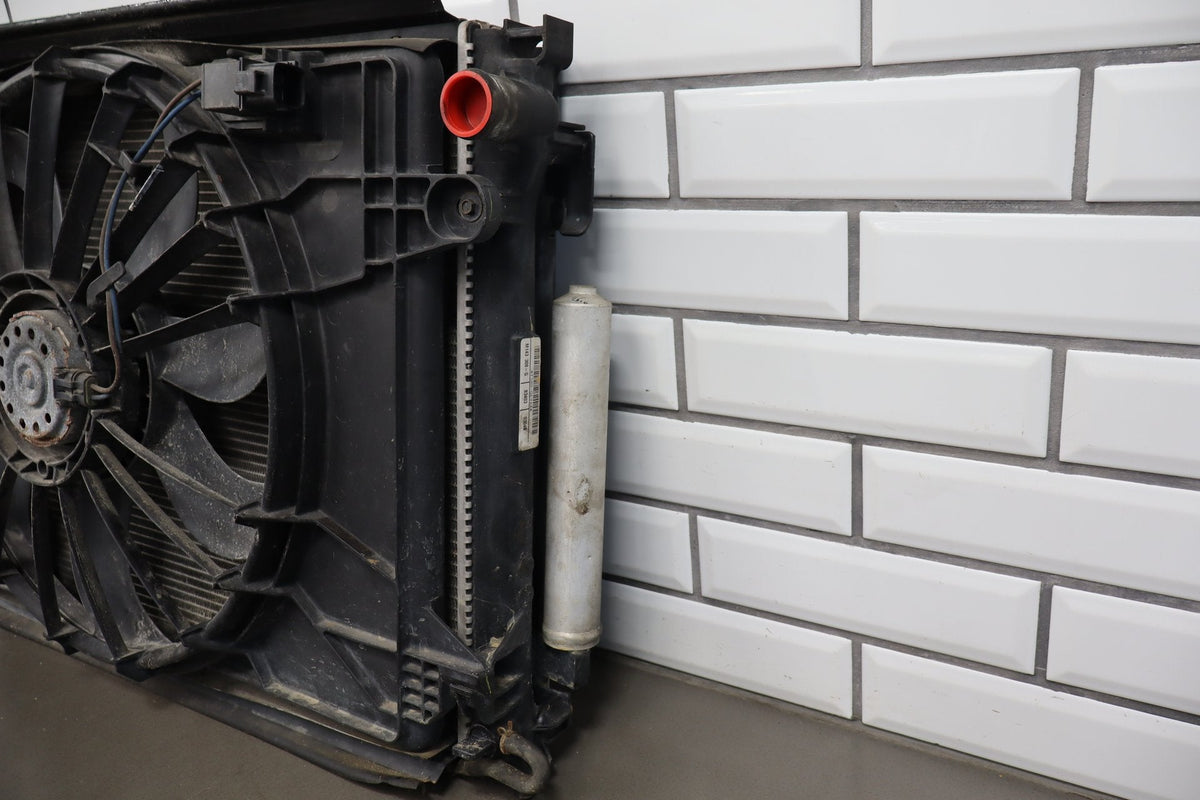 11-14 Dodge Challenger 5.7 Radiator AC Condenser Cooling Fan Package OEM