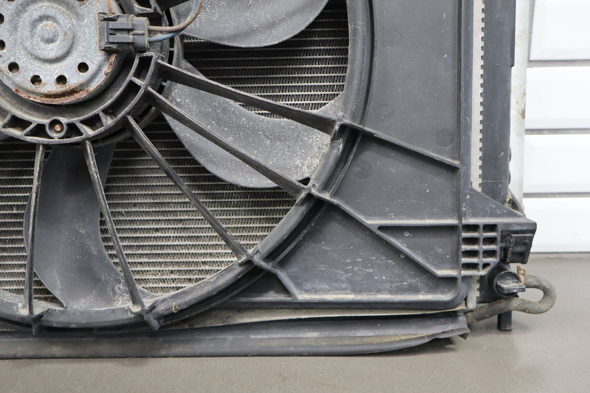 11-14 Dodge Challenger 5.7 Radiator AC Condenser Cooling Fan Package OEM