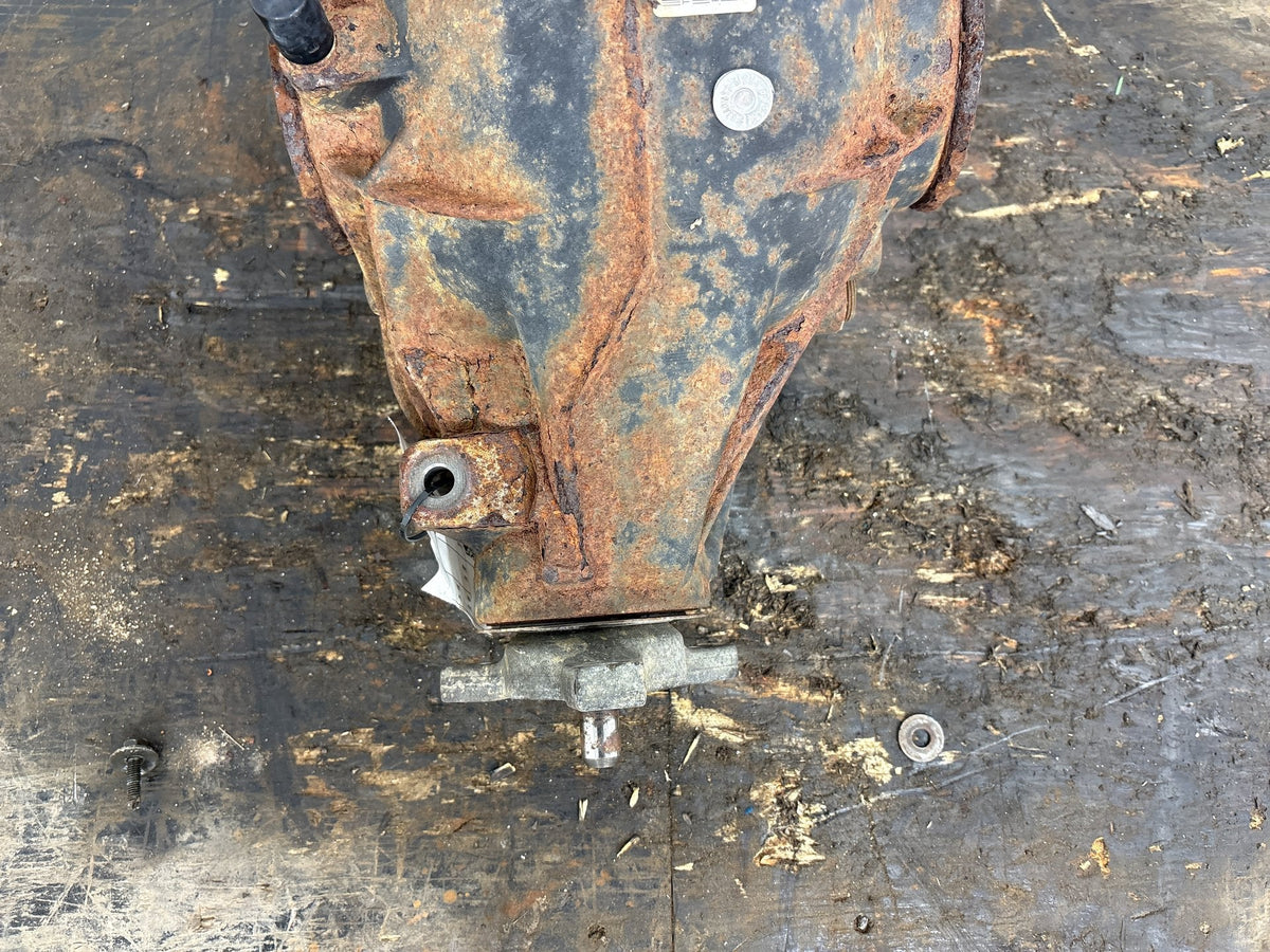 11-14 Dodge Challenger 5.7 Rear Differential Carrier 3.06 Ratio OEM